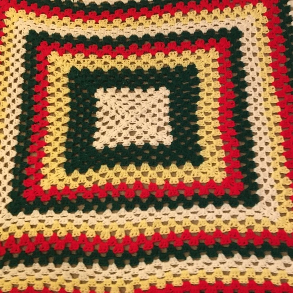 VTG Handmade Crochet Granny Square Blanket Green Red White Yellow Cottagecore - Picture 2 of 10